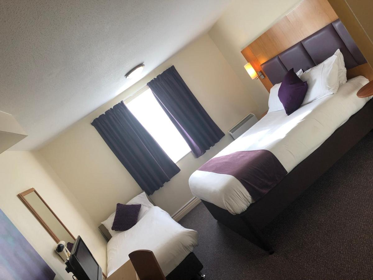 Purple Roomz South