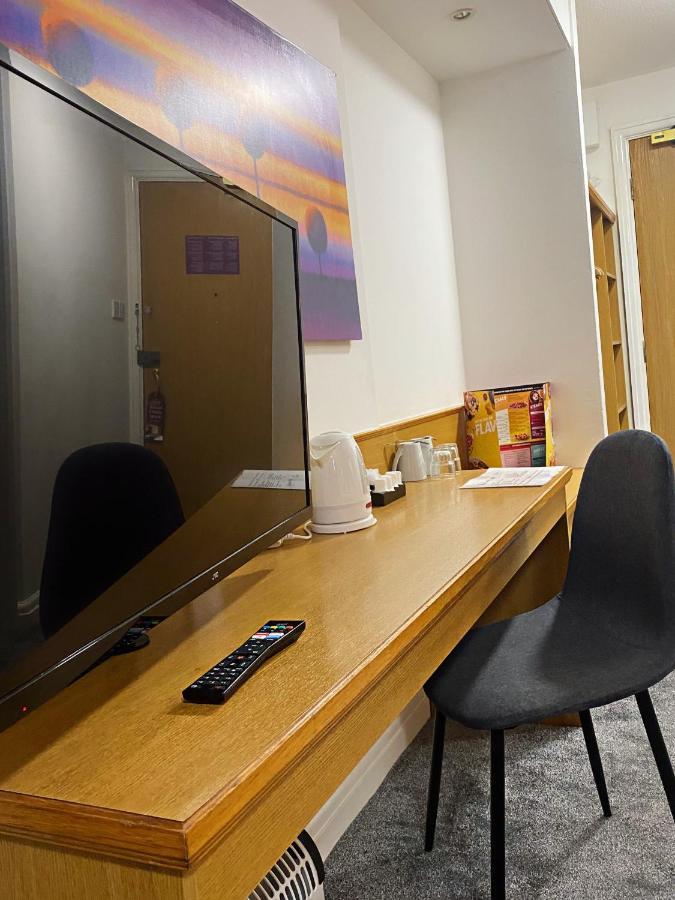 Отель Purple Roomz South 3*